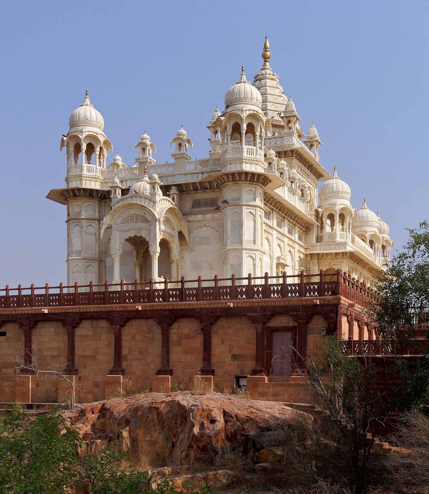 Jaswant Thada white marble memorial