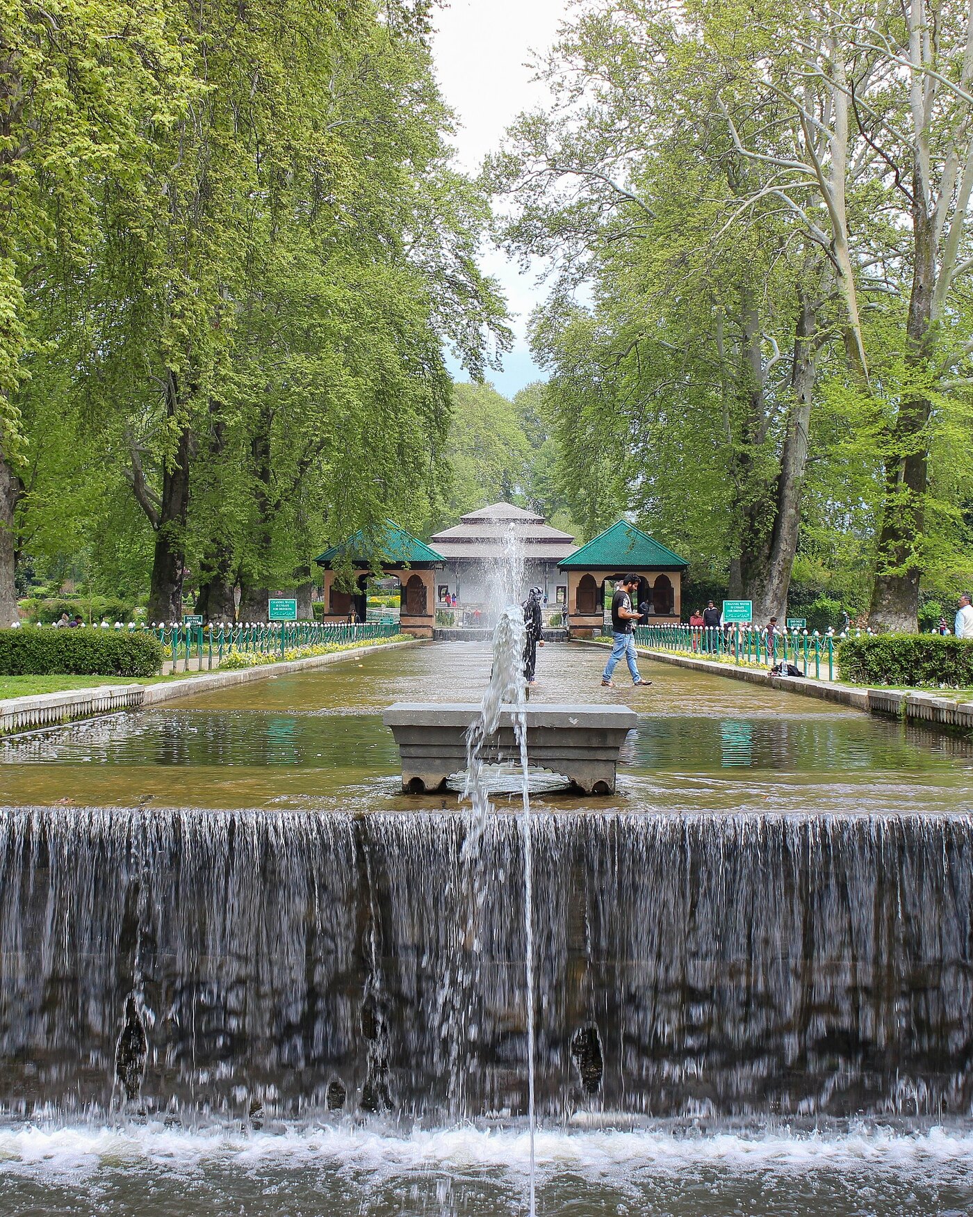 Srinagar - Shalimar Bagh