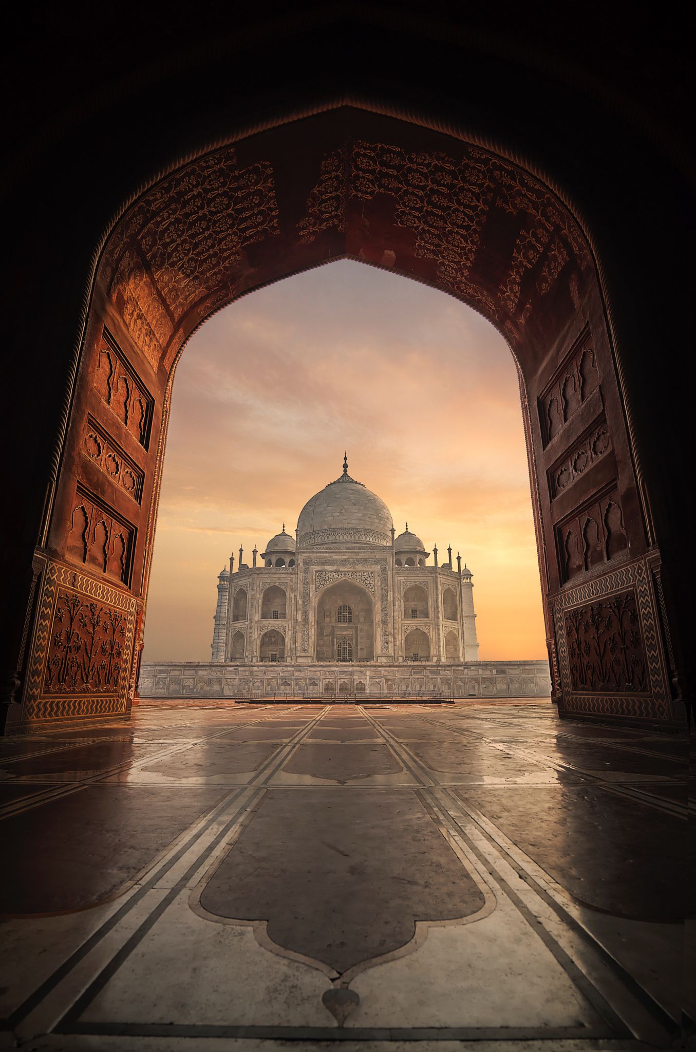 India Tour By Car & Driver team with a private touring vehicle