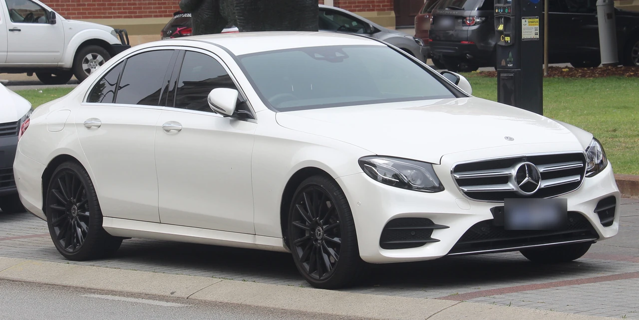 Mercedes-Benz E-Class Executive Reception