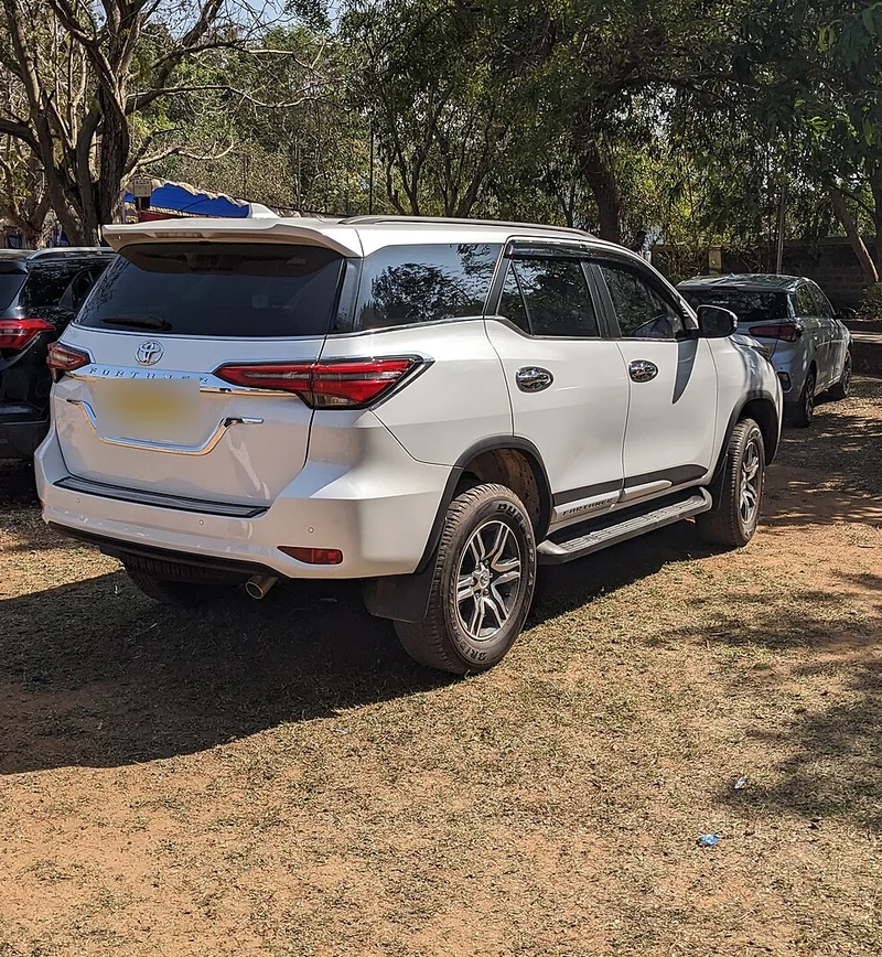Toyota Fortuner 4x4 Luxury Touring SUV