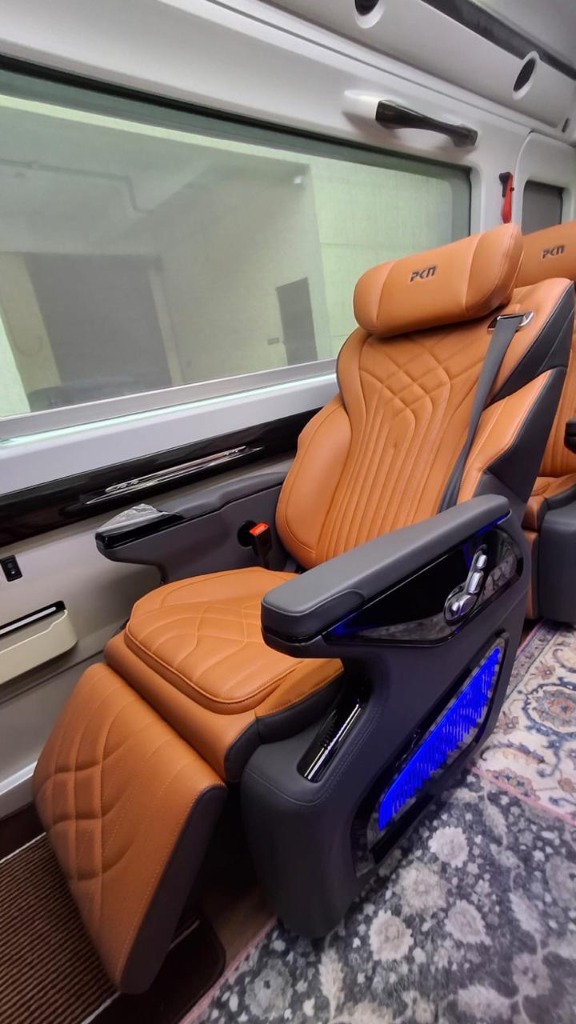 Individual Captain Recliner with Integrated USB Charging