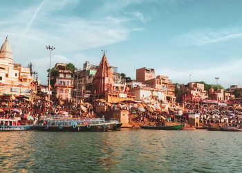 Dashashwamedh-Ghat-best-travel-agency-for-Varanasi-India-trip-with-car-and-driver