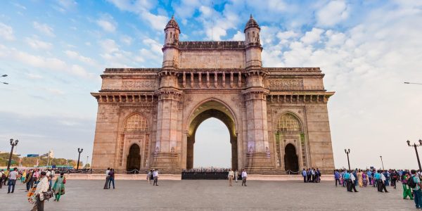 Gateway-of-india-best-travel-agency-for-Mumbai-India-trip-with-car-and-drivers