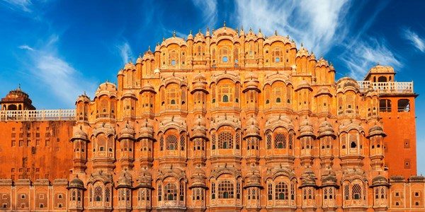 Hawa-mahal-best-travel-agency-for-jaipur-India-trip-with-car-and-driver