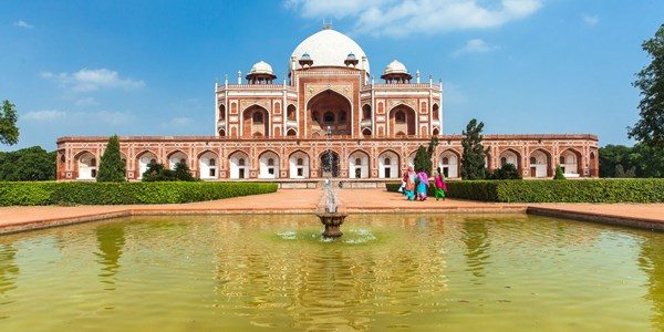 Humayun's Tomb-best-travel-agency-for-New-Delhi-India-trip-with-car-and-driver