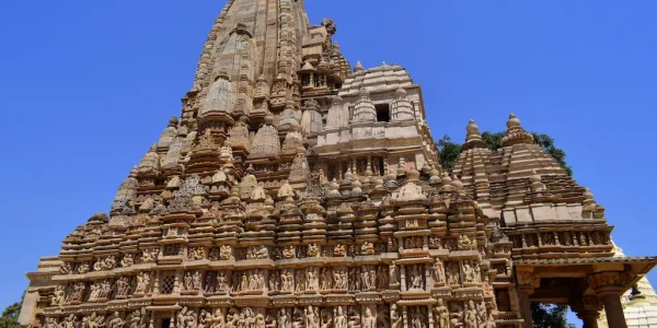 Jain-Temples-best-travel-agency-for-Khajuraho-India-trip-with-car-and-driver