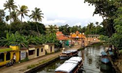 Kumarakom-best-travel-agency-for-Alleppey-India-trip-with-car-and-driver