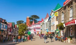 Mall-Road-best-travel-agency-for-Shimla-India-trip-with-car-and-driver