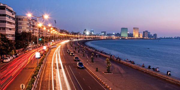 Marine-Drive-best-travel-agency-for-Mumbai-India-trip-with-car-and-drivers