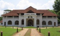 Mattancherry-Palace-(Dutch-Palace)-best-travel-agency-for-Kochi-India-trip-with-car-and-driver