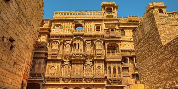 Patwon-ki-Haveli-best-travel-agency-for-jaisalmer-India-trip-with-car-and-driver