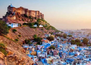 hire-private-car-with-driver-for-JODHPUR-tour