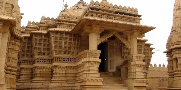 jain-temple-best-travel-agency-for-jaisalmer-India-trip-with-car-and-driver
