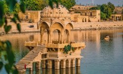 rent-a-private-car-with-driver-for-sightseeing-in-Jaisalmer-1