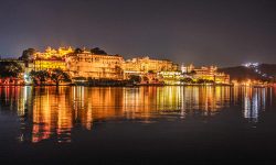 rent-a-private-car-with-driver-for-sightseeing-in-Udaipur-3